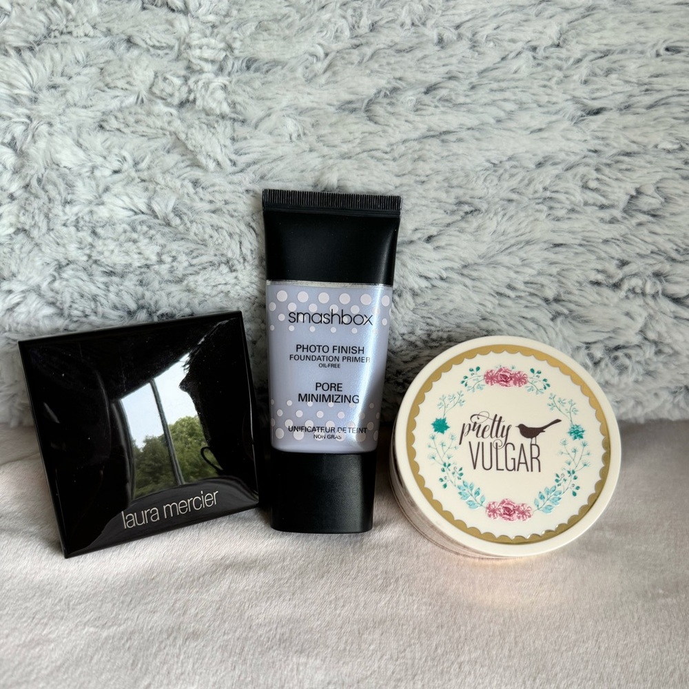 Laura Mercier perfecting powder